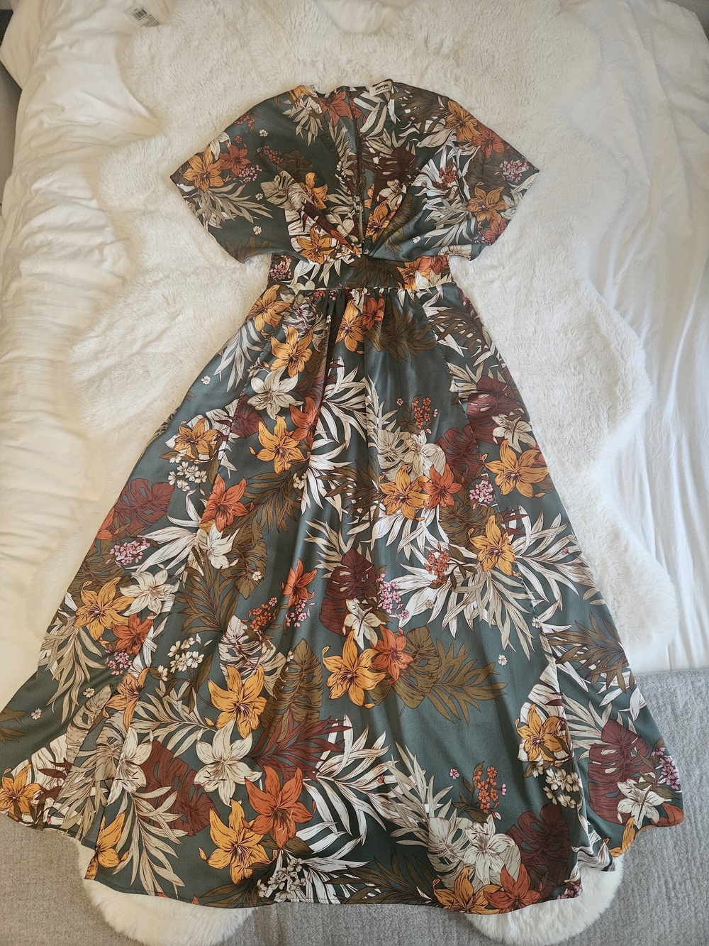 NWOT Size US 6 Showpo Aussie Floral Deep V-Neck Maxi Dress Tropical Boho - Picture 8 of 16